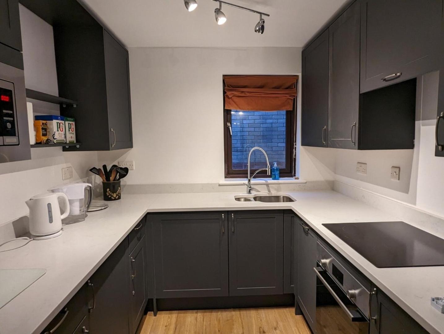 New Bright And Sunny Flat In Oxford City Centre Экстерьер фото