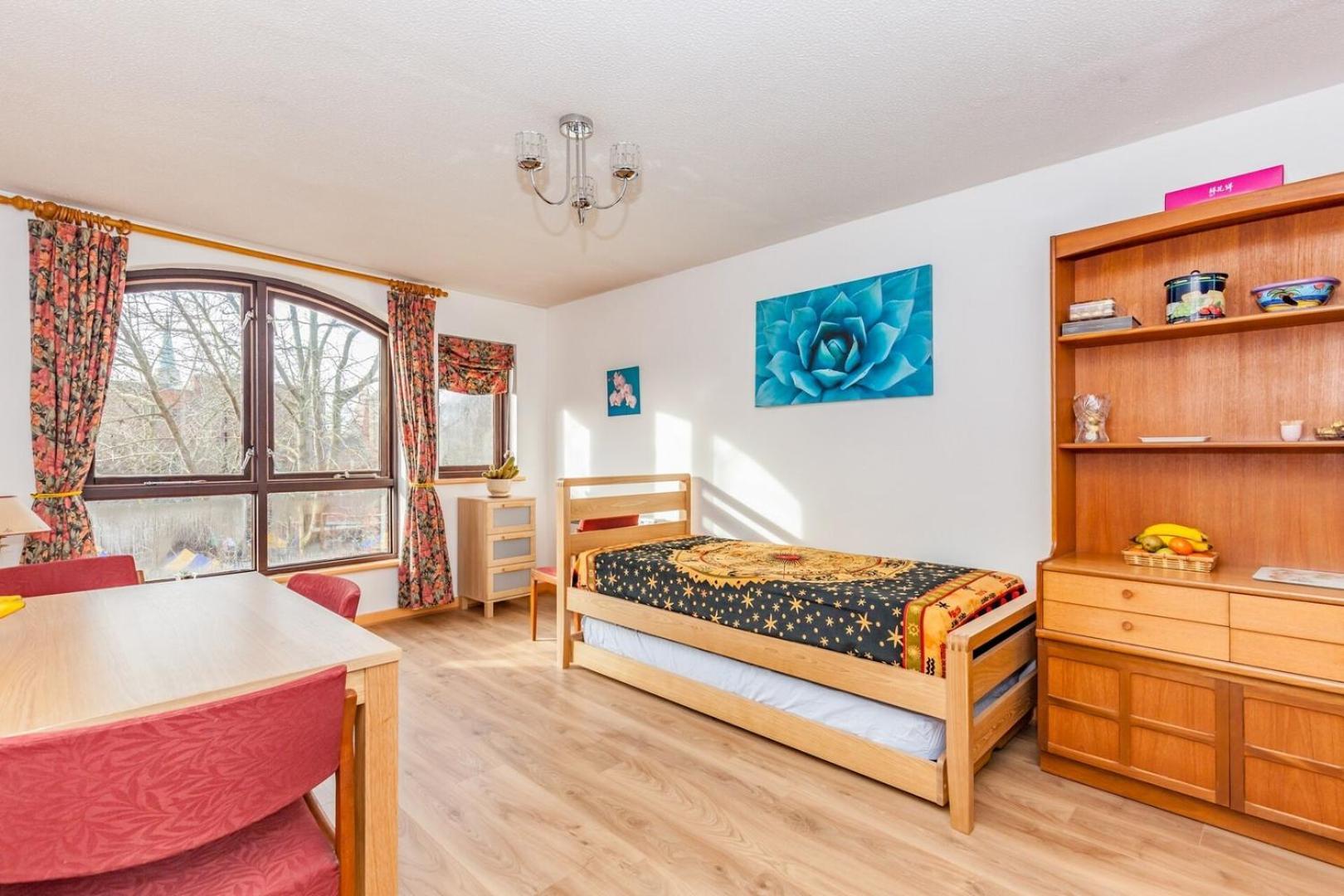 New Bright And Sunny Flat In Oxford City Centre Экстерьер фото