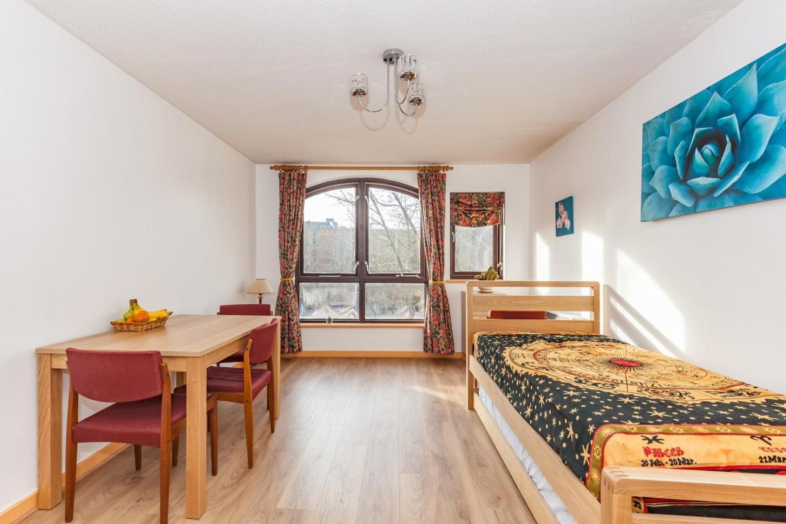 New Bright And Sunny Flat In Oxford City Centre Экстерьер фото